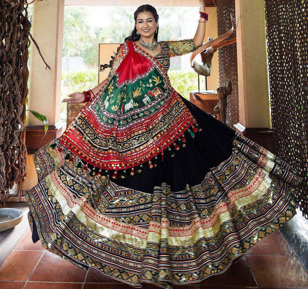 Vardan Ethnic Alc 045 Muslin Cotton Wholesale Lehenga Choli Catalog